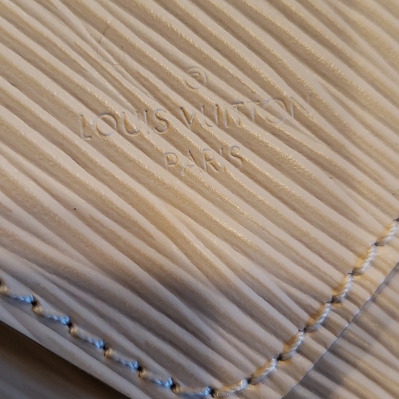 Louis Vuitton Kirigami coin purse - Picture 4 of 9